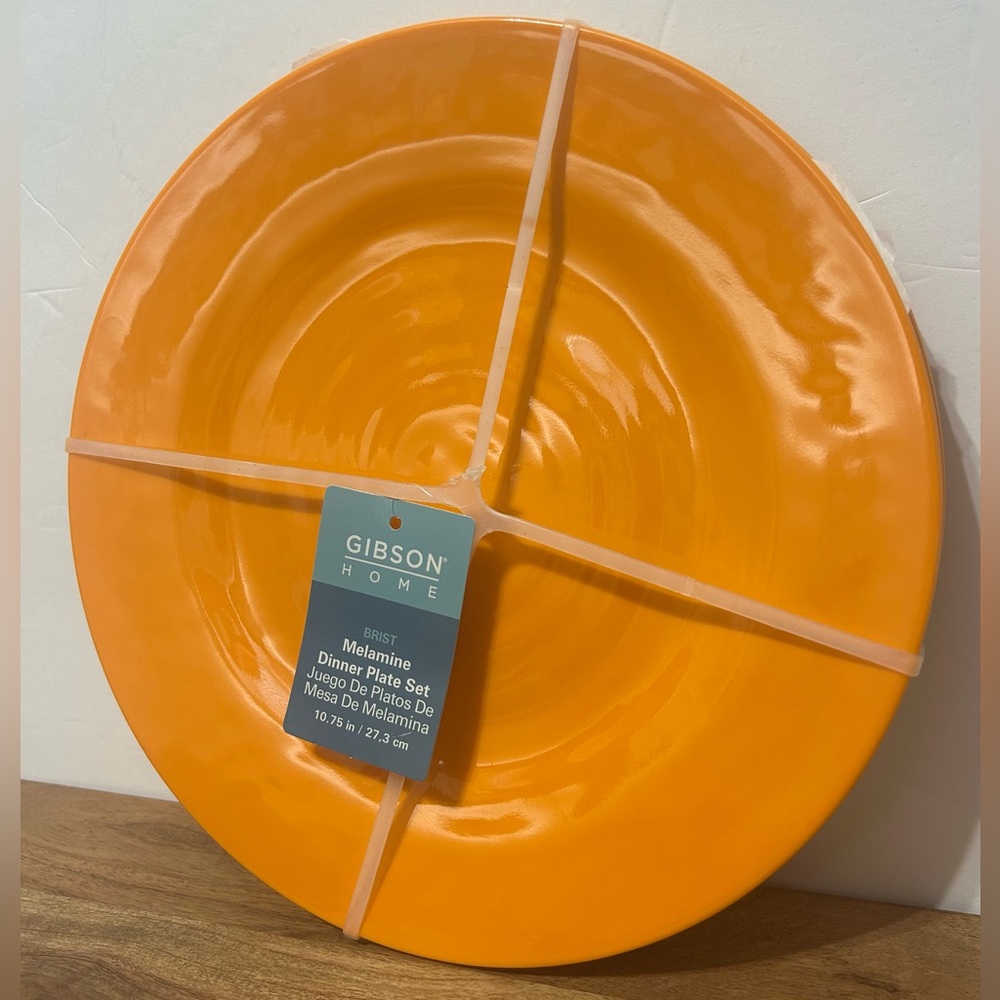 Gibson Home Set of 4 Orange Melamine Dinner Plates 10.75” NEW